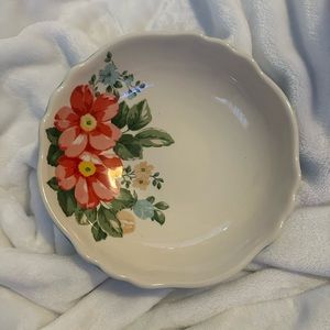 New Pioneer Woman Bowl